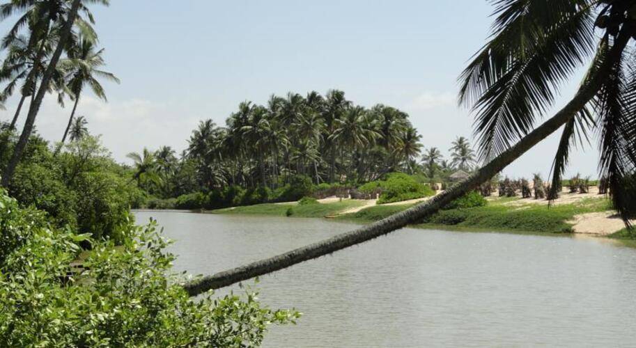 Lagoon Paradise Beach Resort