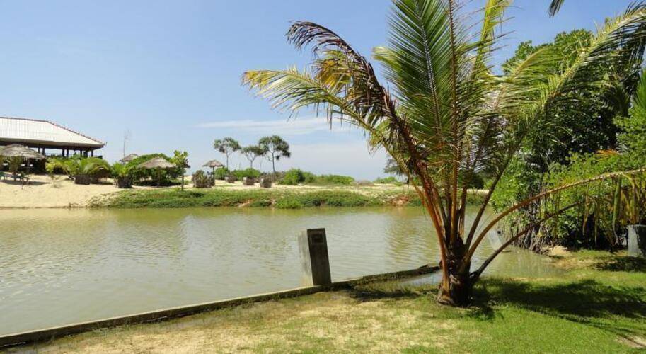 Lagoon Paradise Beach Resort