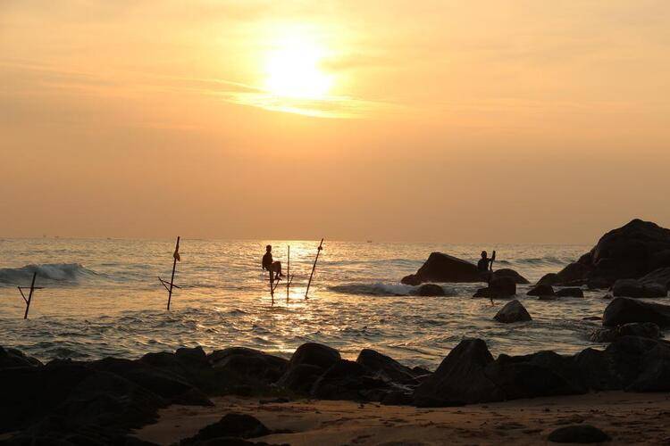 Sri Gemunu Beach Resort