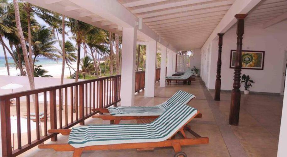 The Beach Hotel Oasis Bridge