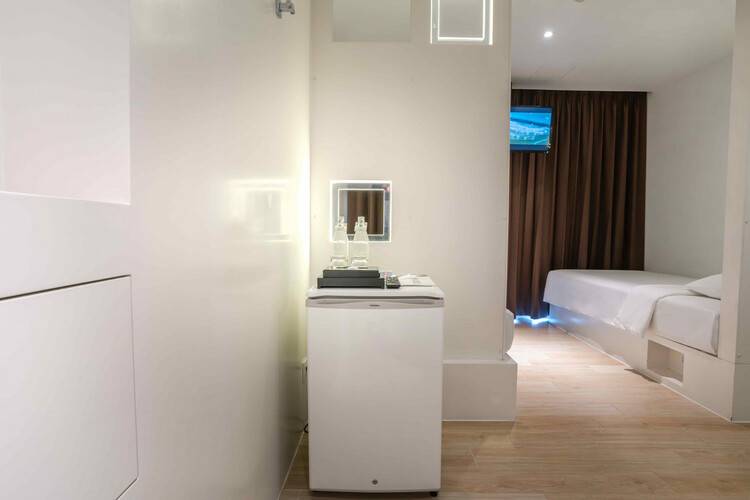 Mood Hotel (Ex. A One Star Hotel)