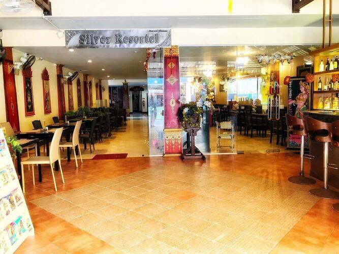 Silver Resortel