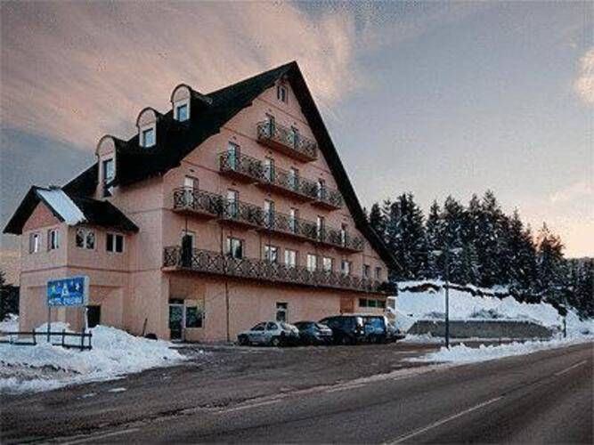Enigma Hotel