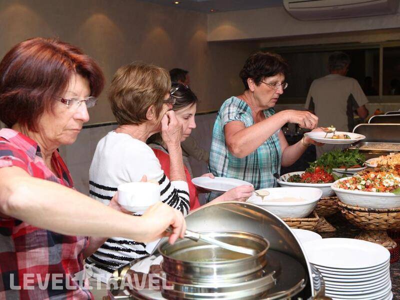 Фотография Raed Suites Hotel Aqaba