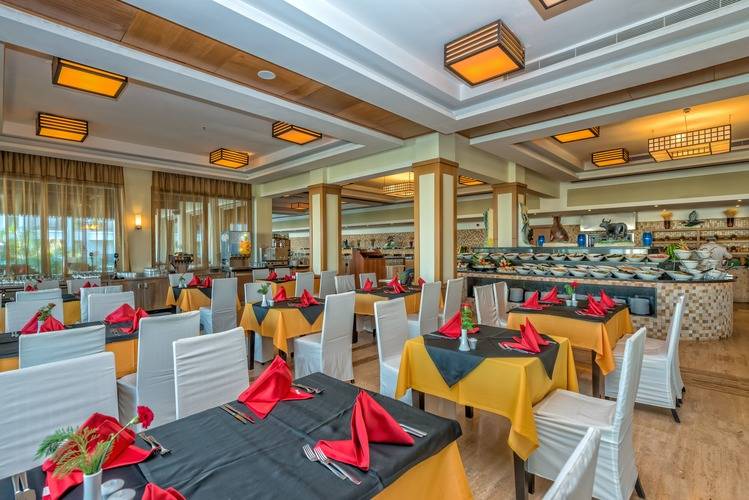 Royal Atlantis Resort & Spa