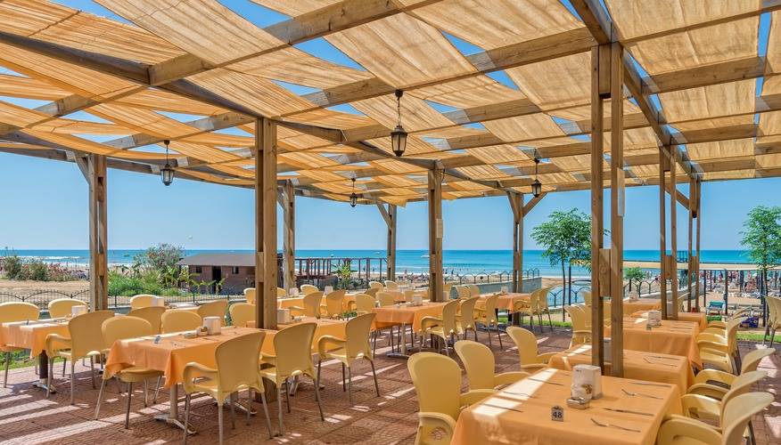 Royal Atlantis Resort & Spa