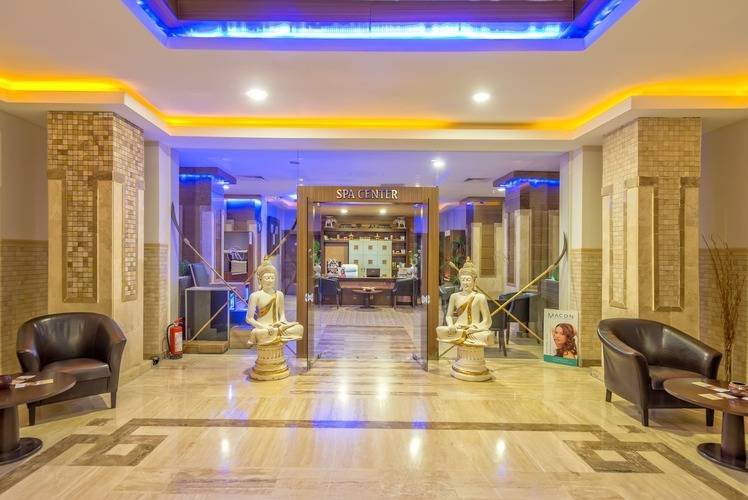 Royal Atlantis Resort & Spa