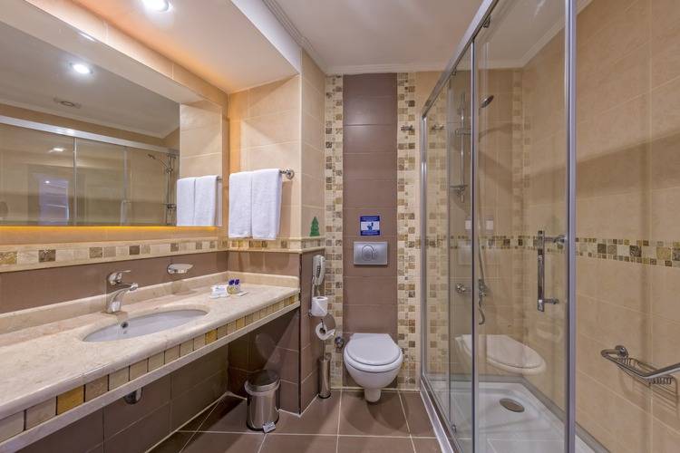 Royal Atlantis Resort & Spa