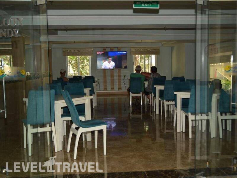 Фотография Sandy Beach Hotel