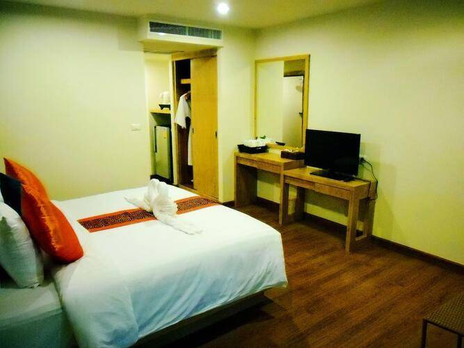 Zephyr Grand Hotel (Ex. The Three By Apk)