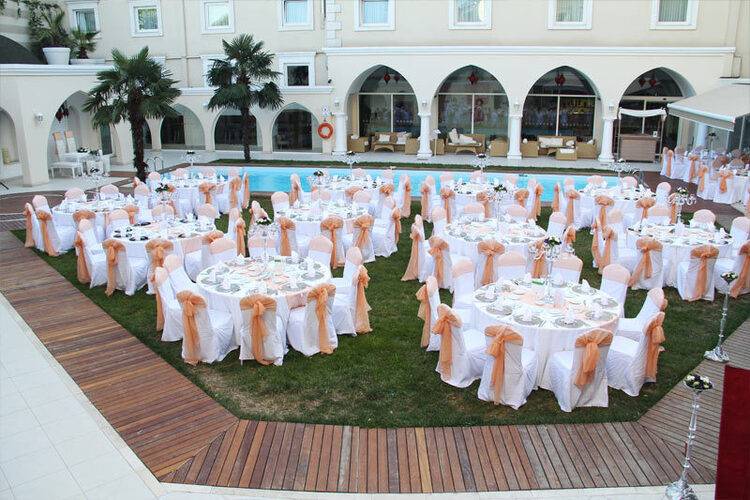 Holiday Inn City Hotel