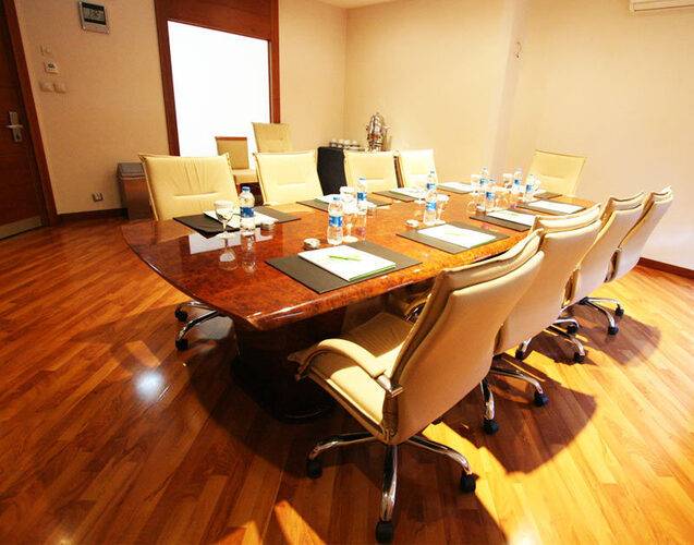 Holiday Inn City Hotel