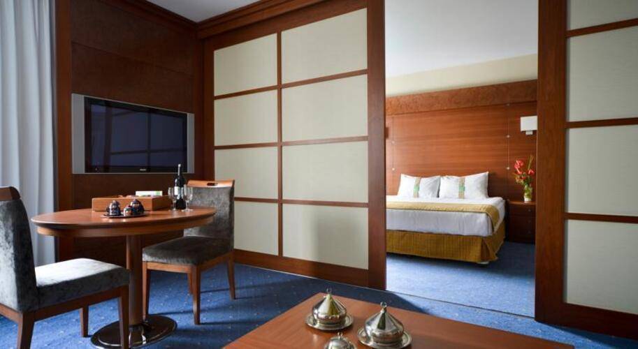 Holiday Inn City Hotel