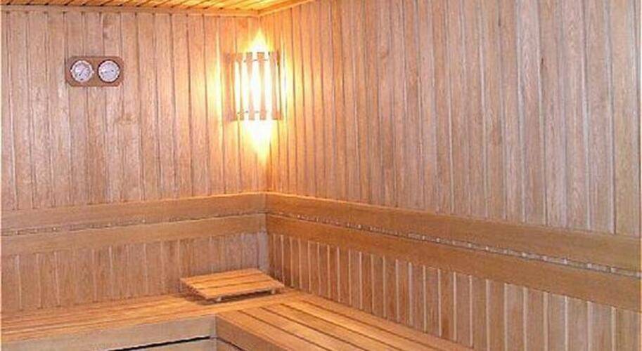 Holiday Inn City Hotel