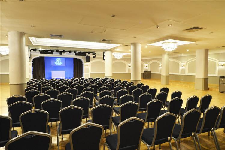 Holiday Inn City Hotel
