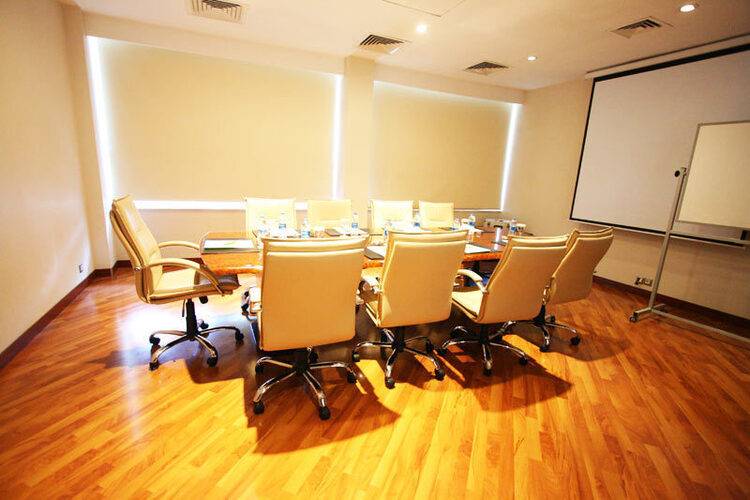 Holiday Inn City Hotel