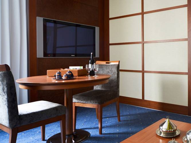 Holiday Inn City Hotel