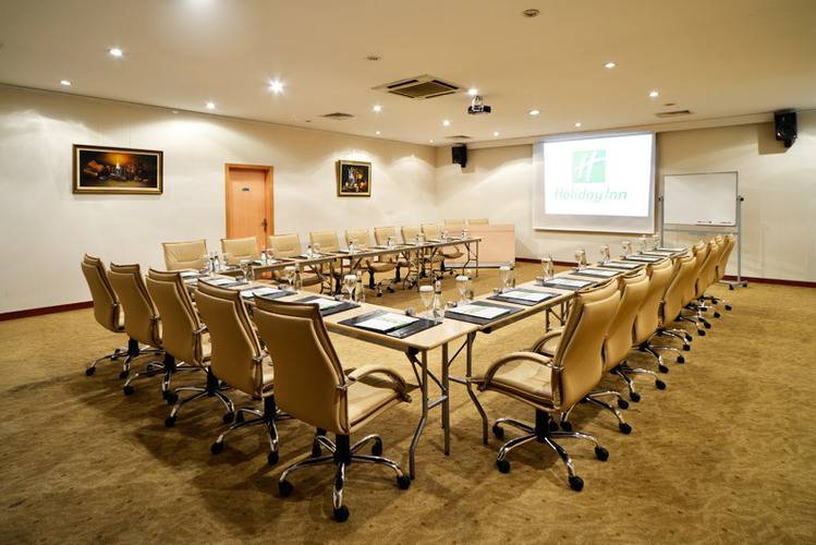 Holiday Inn City Hotel