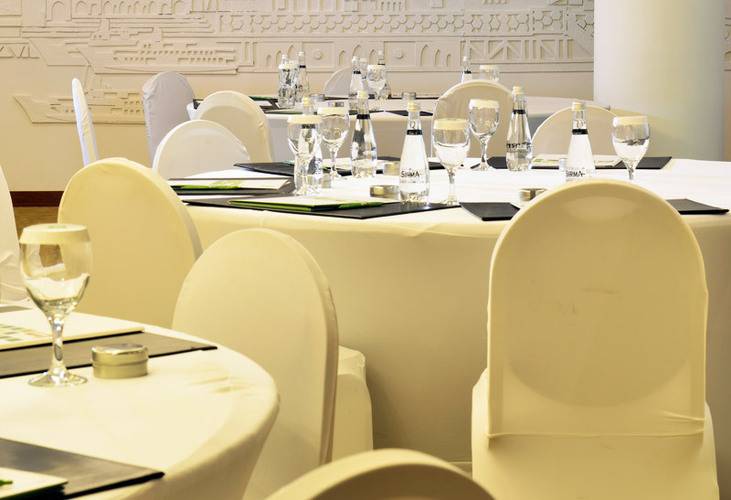 Holiday Inn City Hotel