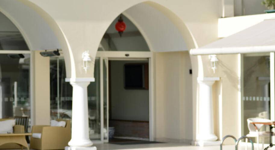 Holiday Inn City Hotel