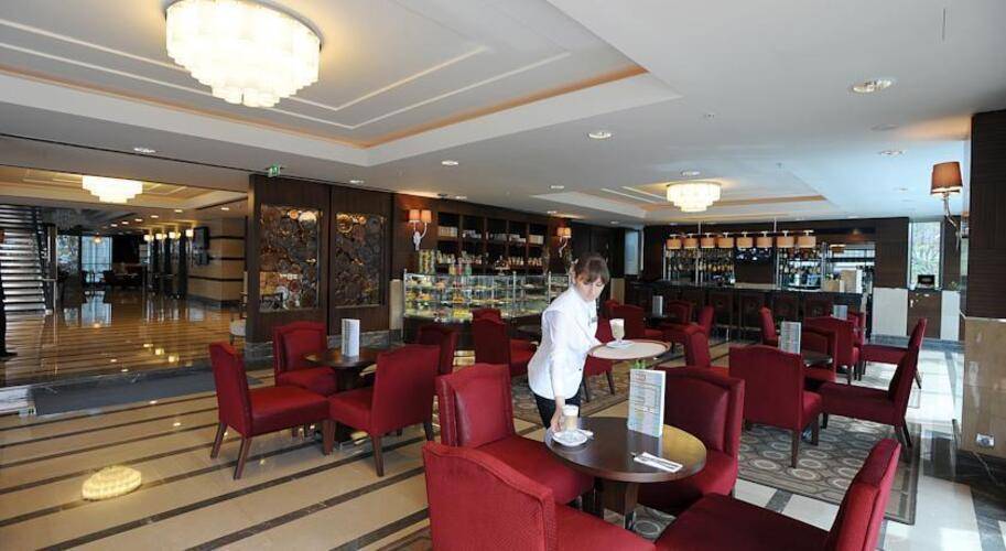 Titanic Port Bakirkoy Hotel