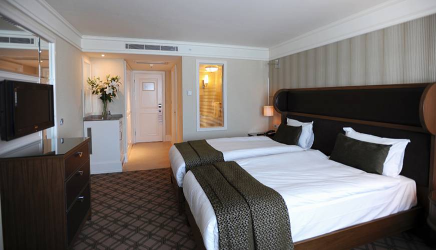 Titanic Port Bakirkoy Hotel