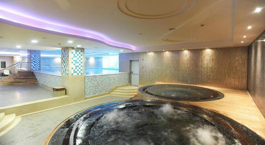 Titanic Port Bakirkoy Hotel