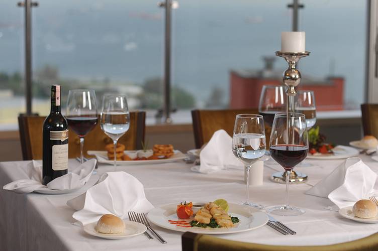 Titanic Port Bakirkoy Hotel