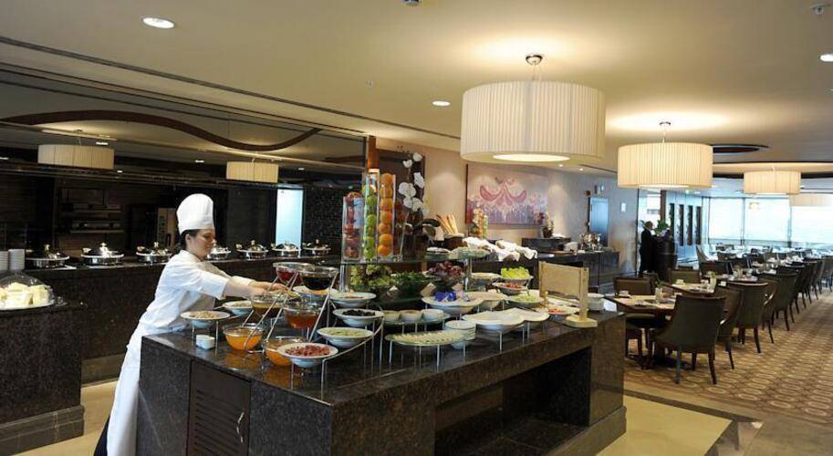 Titanic Port Bakirkoy Hotel