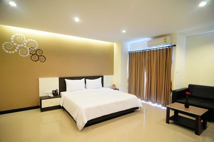 Phavina Servised Residence