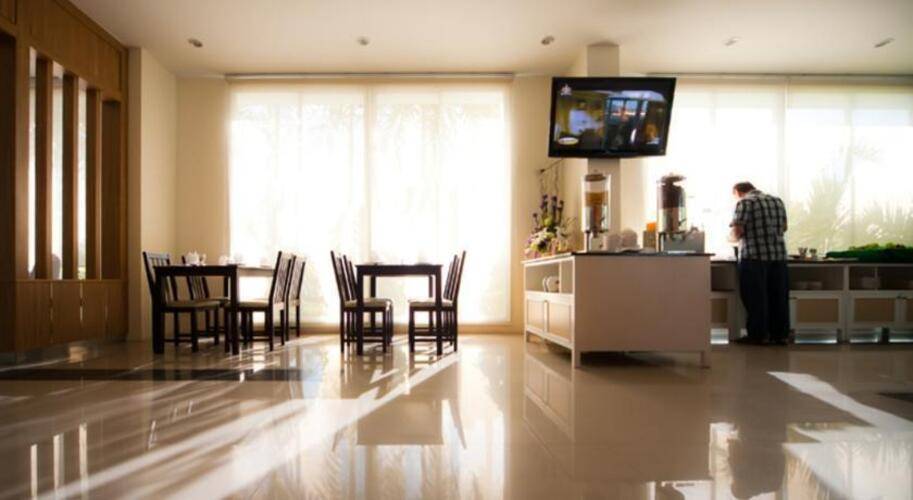 Phavina Servised Residence