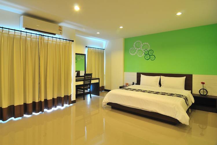 Phavina Servised Residence