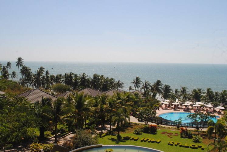 Lotus Muine Beach Resort & Spa