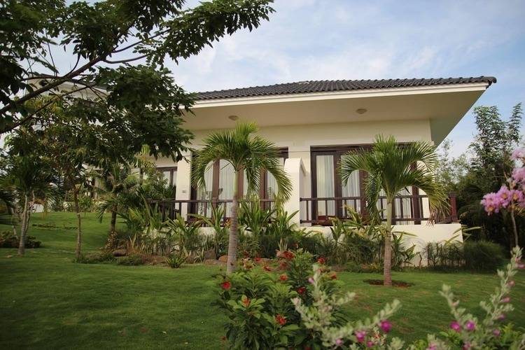 Lotus Muine Beach Resort & Spa