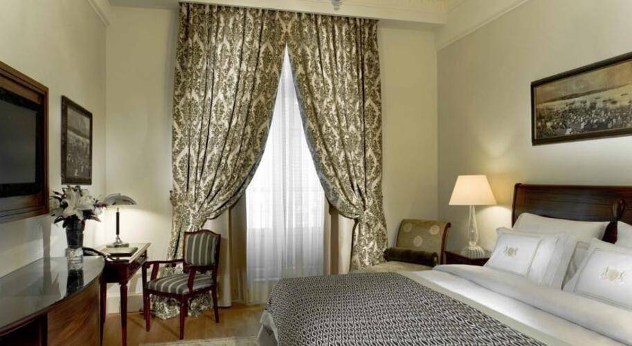 Pera Palace Hotel
