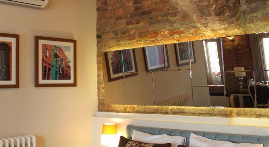 Collage Pera Hotel