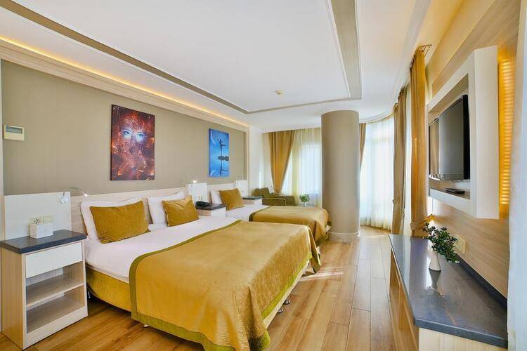 Bulvar Palas Hotel