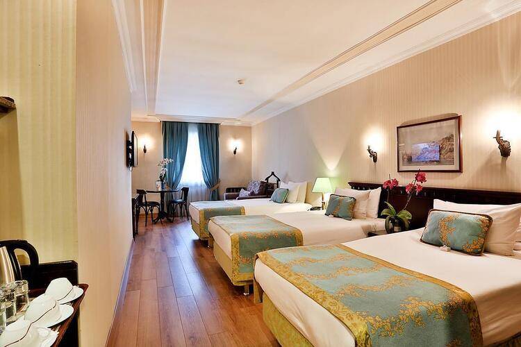 Bulvar Palas Hotel