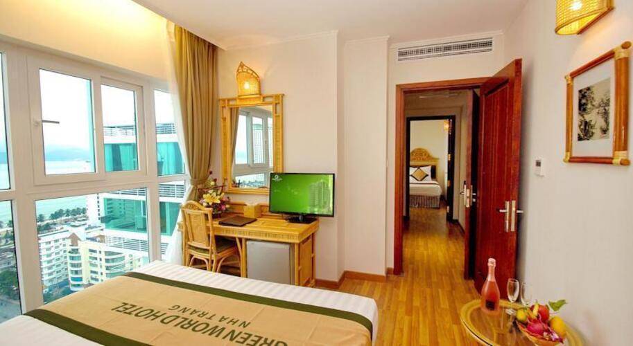Green World Hotel