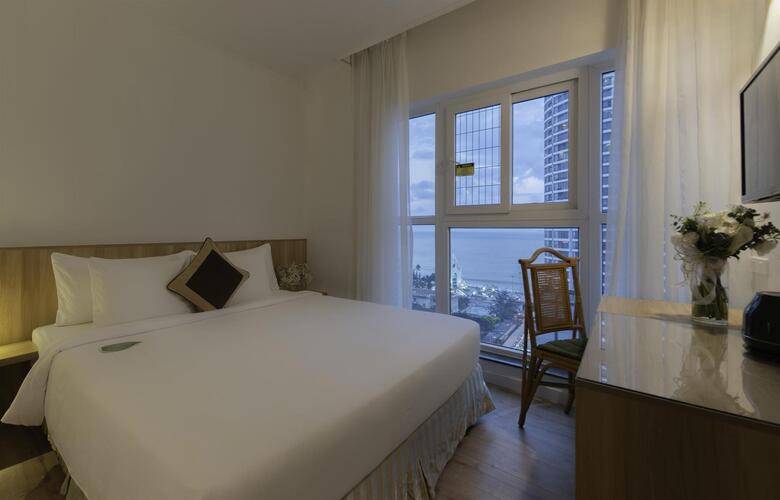 Green World Hotel
