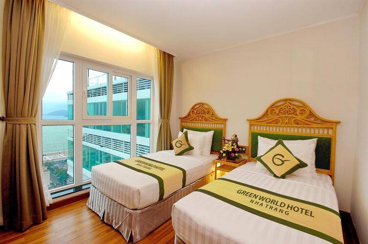 Green World Hotel