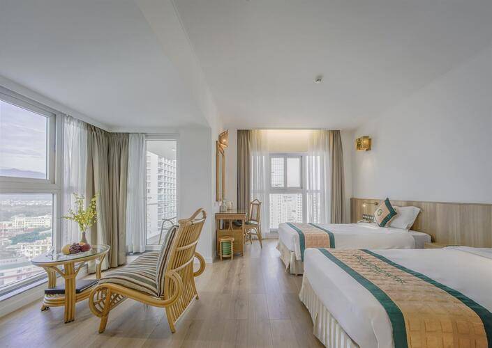 Green World Hotel