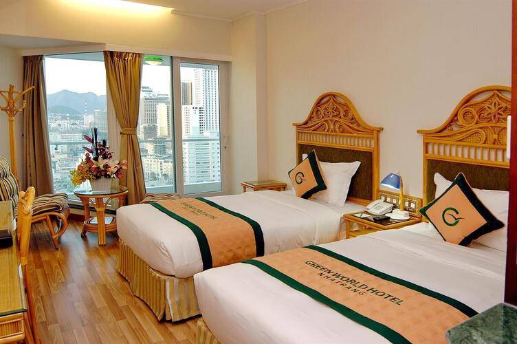 Green World Hotel