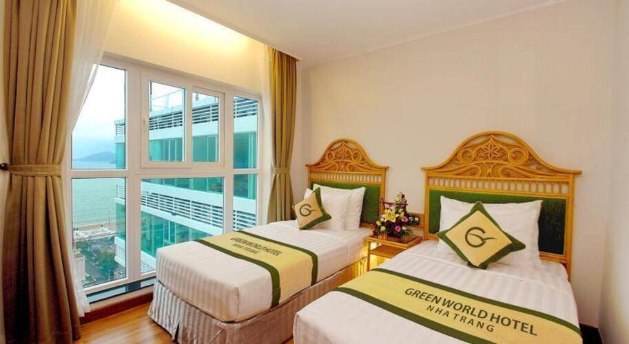 Green World Hotel