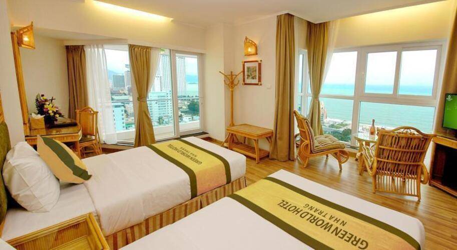 Green World Hotel