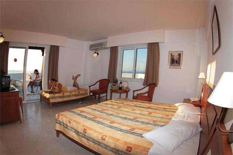Semiramis Village Hotel
