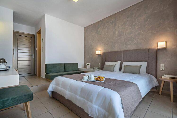 Nefeli Hotel