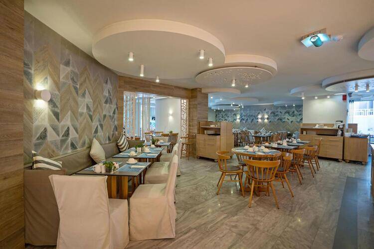 Nefeli Hotel