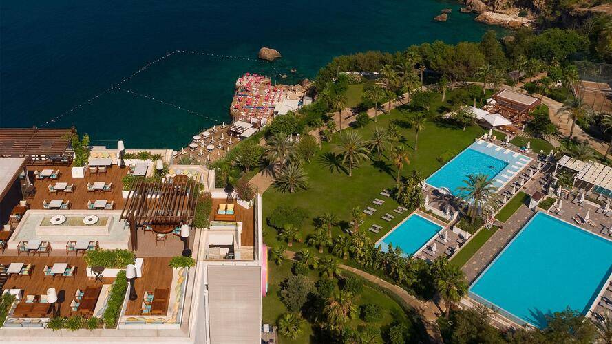 Akra V Hotel