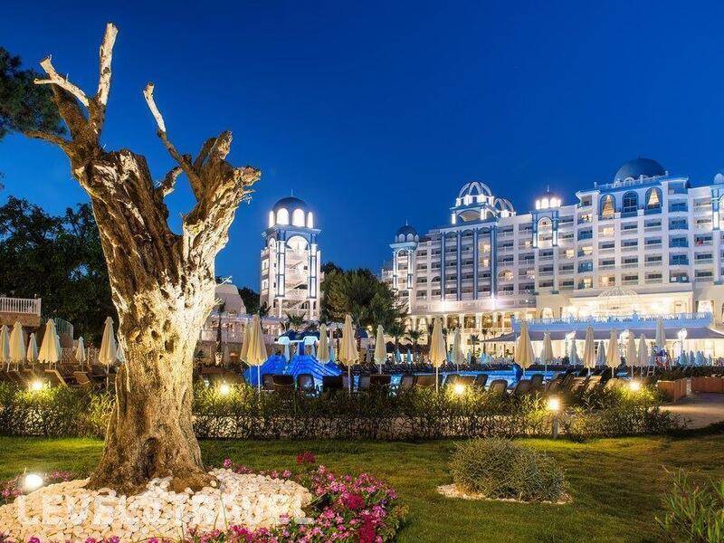 Фотография Rubi Platinum Spa Resort & Suites